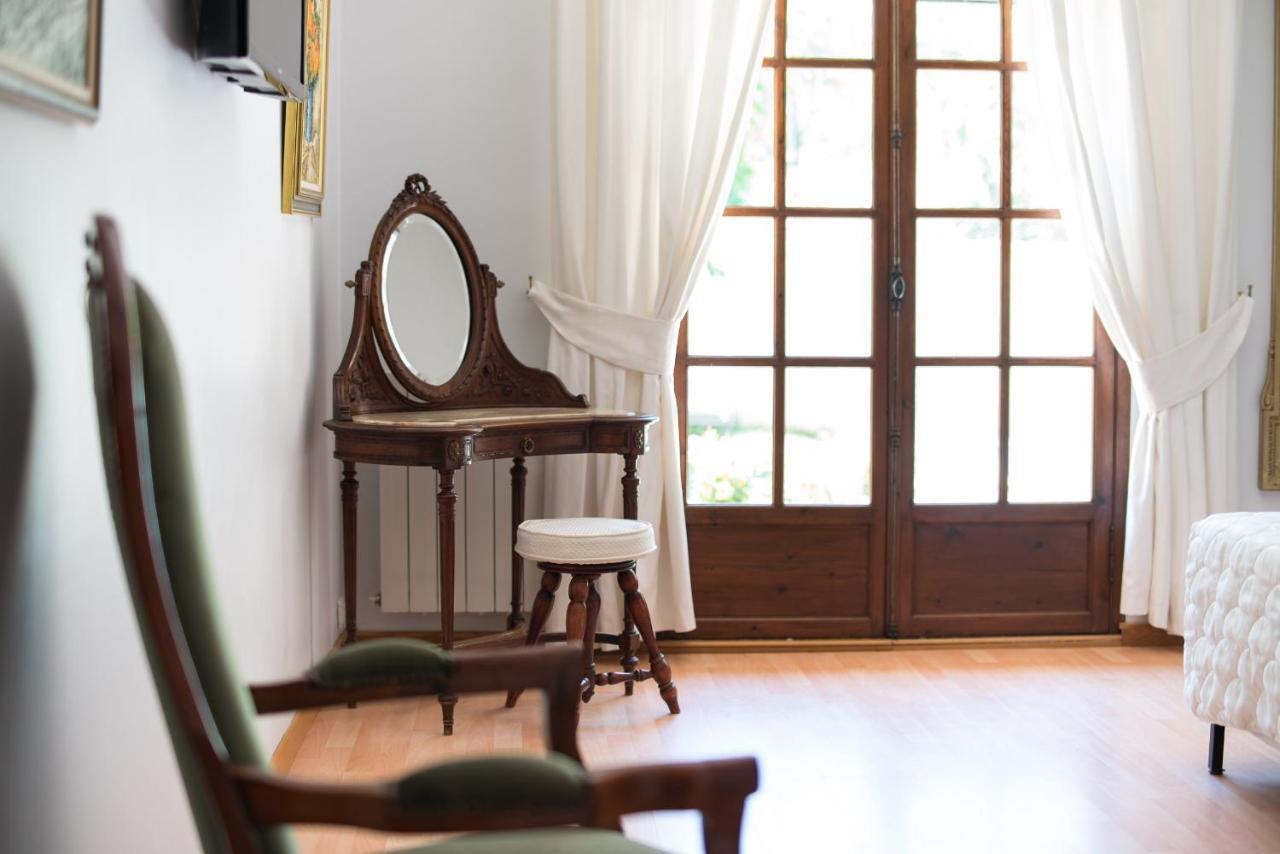 Mas Des Sentes Petit T1 Daire Nans-les-Pins Dış mekan fotoğraf