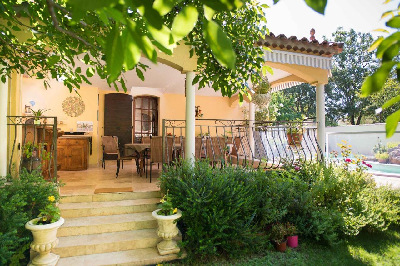 Mas Des Sentes Petit T1 Daire Nans-les-Pins Dış mekan fotoğraf